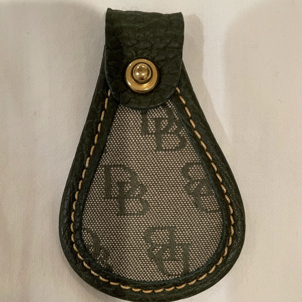 Key chain- leather signature missing the ring -l